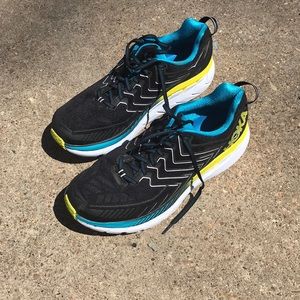 Hoka One One Clifton 4